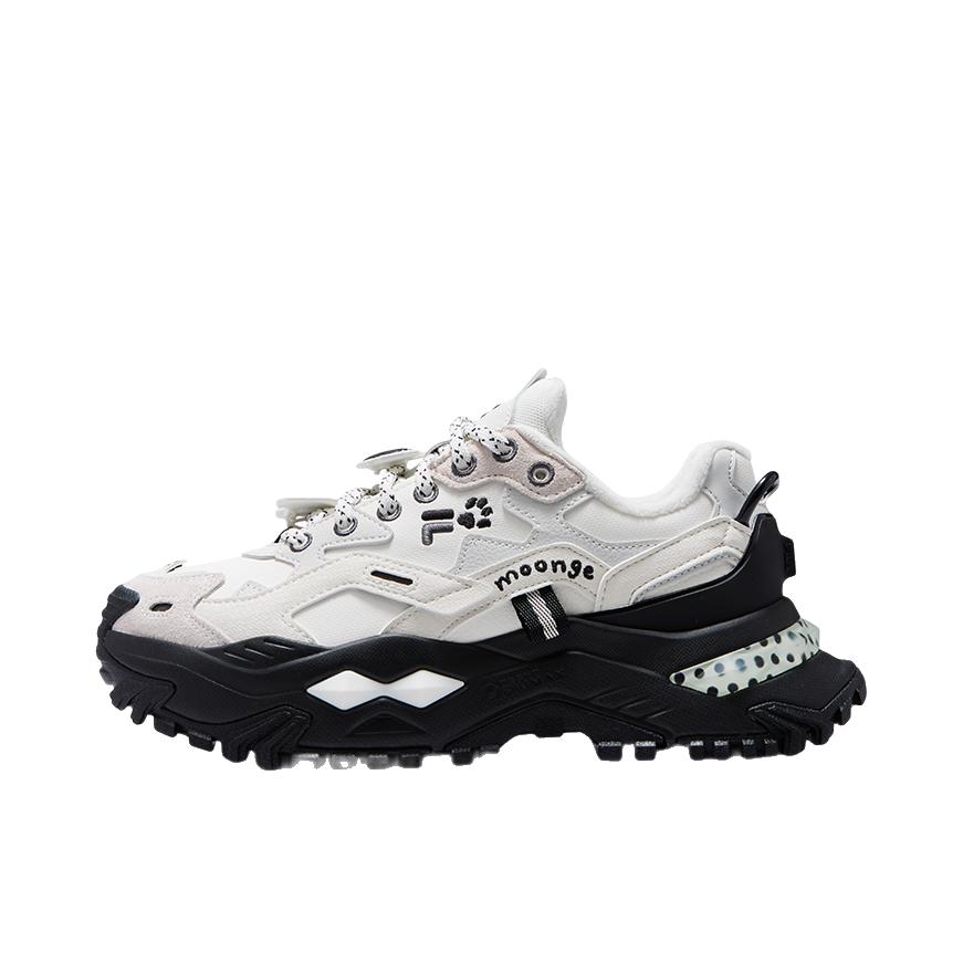 推荐商品：FILA/斐乐 Bianco 硬糖 厚底 防滑耐磨 减震透气 增高鞋 老爹鞋 潦草小狗moonge联名/低帮/加绒/女款/雪白色/黑色