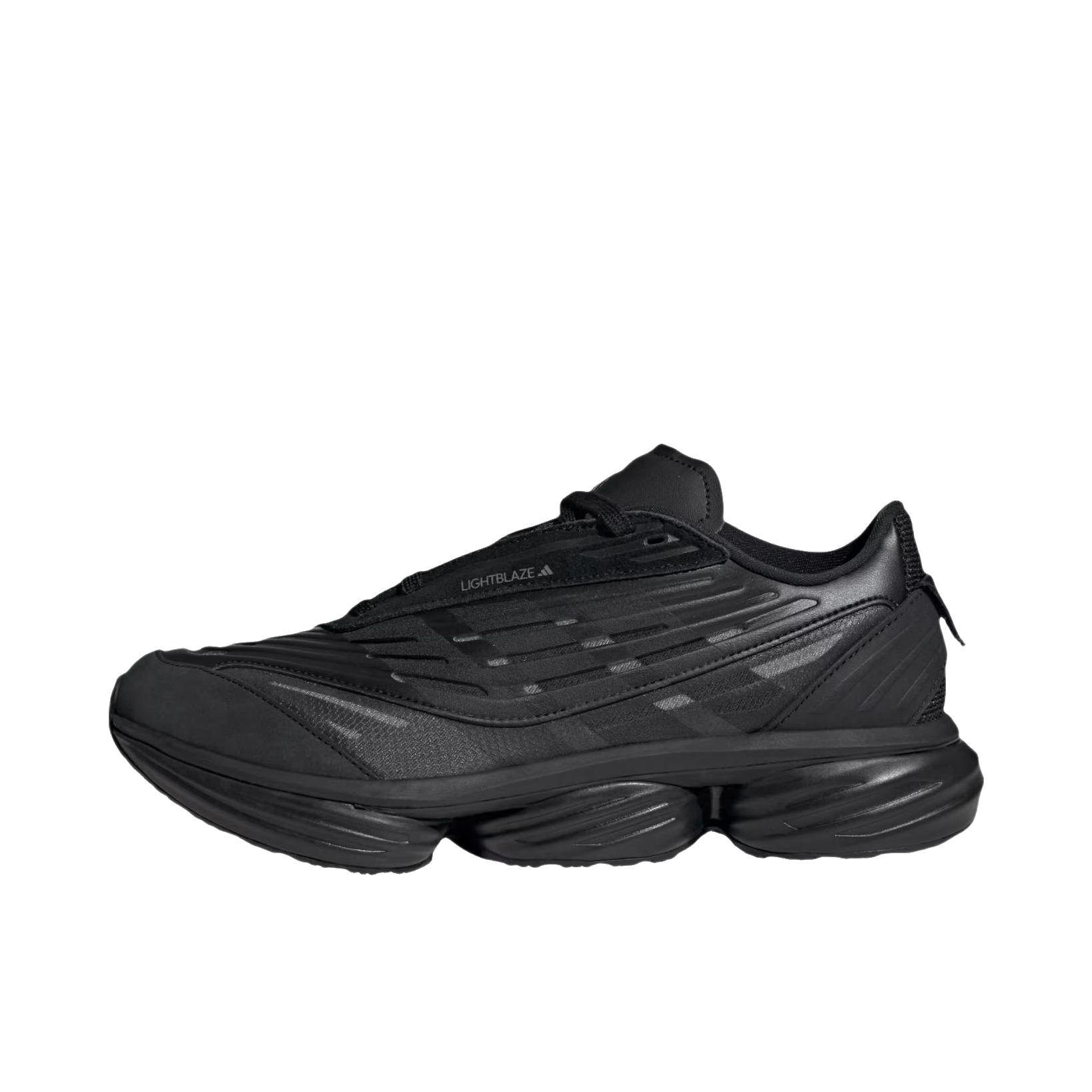 推荐商品：adidas LIGHTBLAZE POD+ 跑鞋 柔软回弹休闲厚底 全黑色