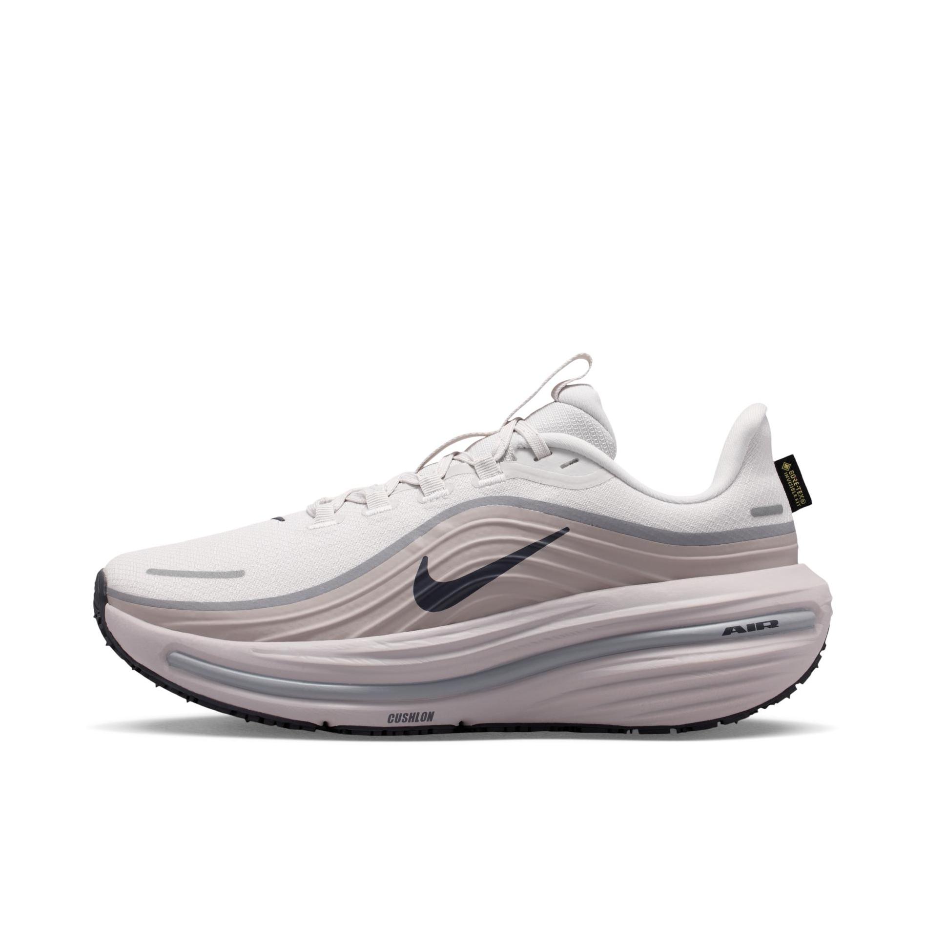 推荐商品：Nike AIR WINFLO GTX 12 跑鞋 防水缓震运动休闲 米色