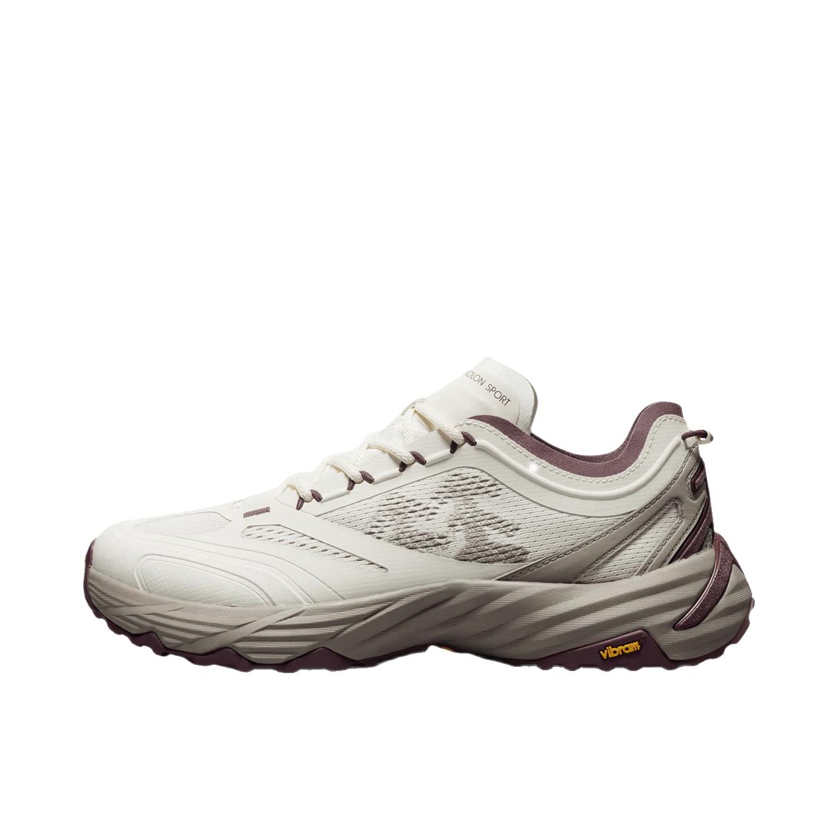 推荐商品：KOLON SPORT/可隆 KS-LITE 徒步鞋 户外鞋 轻量抓地防滑耐磨 米色/咖色