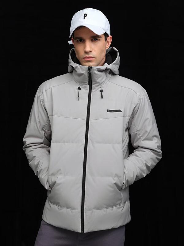 推荐商品：VICUTU/威可多 鹅绒连帽短款羽绒服 VRS88472502Y 浅灰