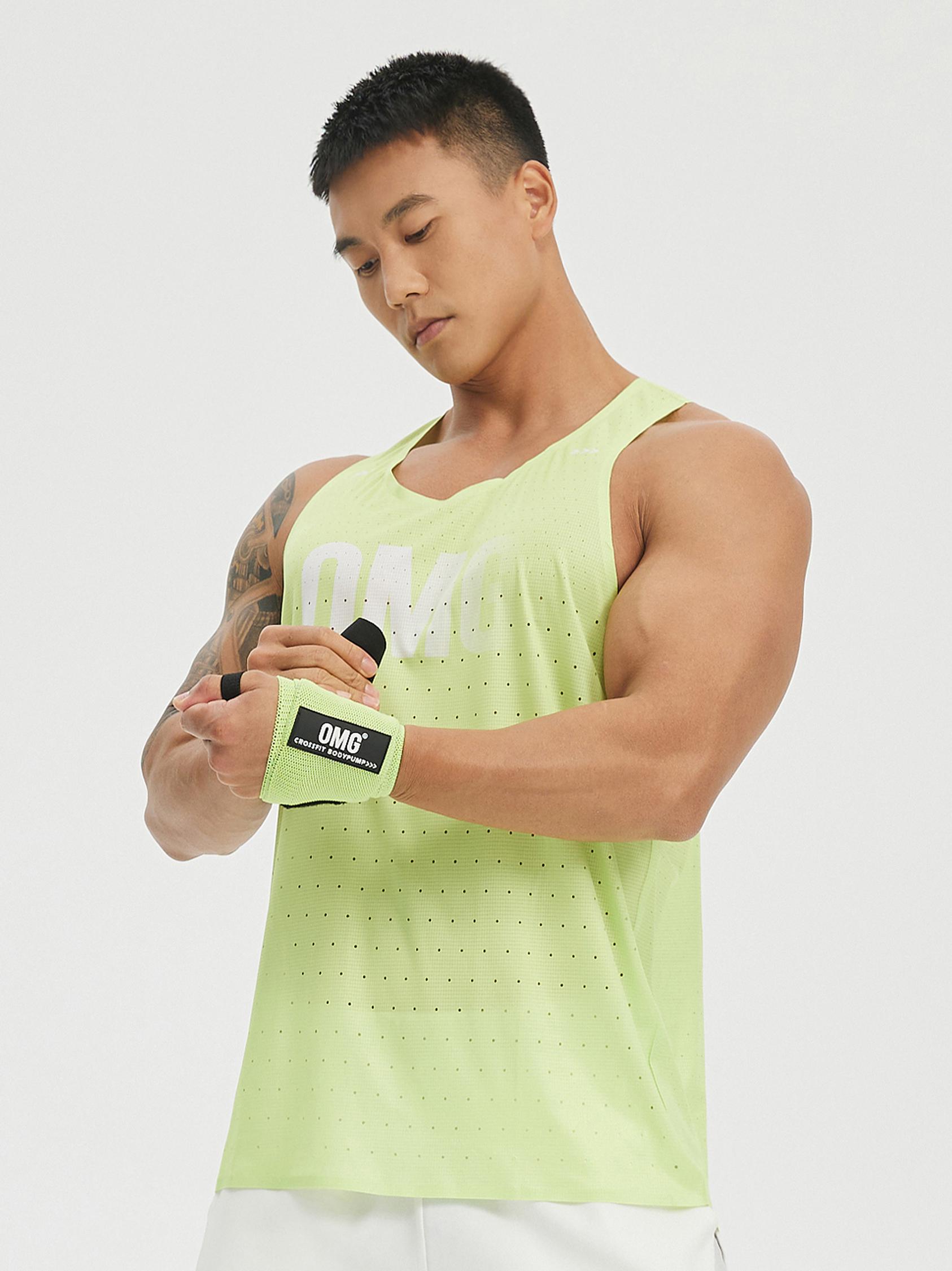 推荐商品：OMG 超轻零感系列速干紧身无袖背心 J-EMBX2124 绿