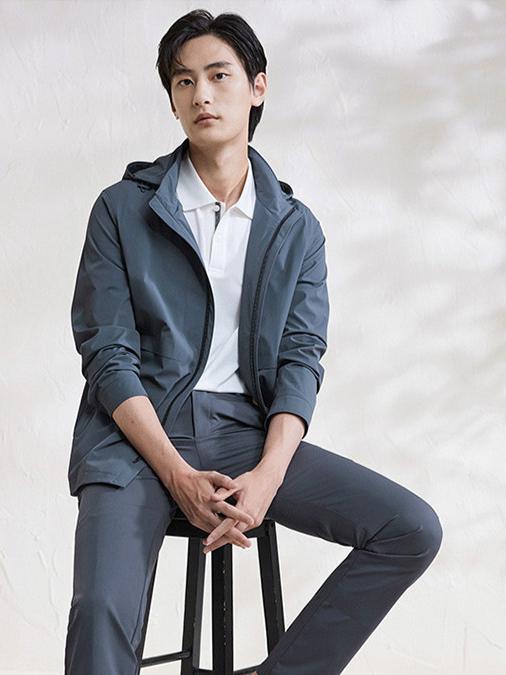 推荐商品：Saint Angelo/报喜鸟 纯色直筒版连帽风衣 ESW231007U111 玉石绿