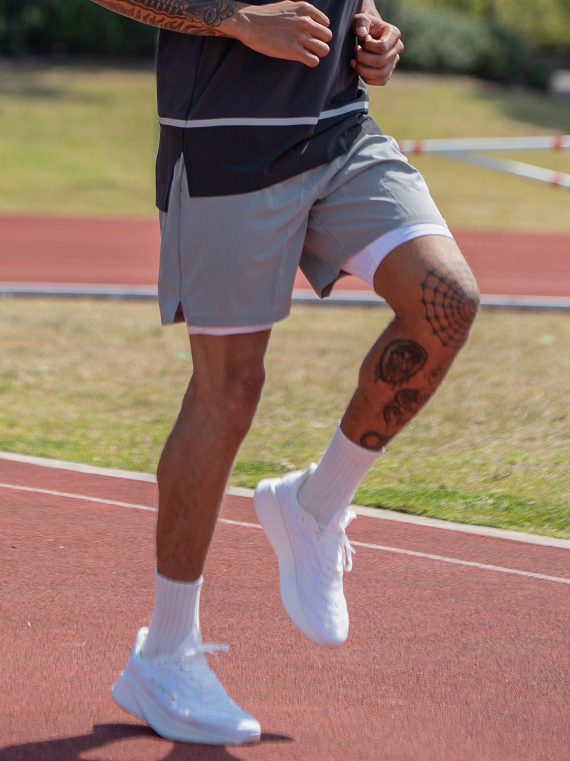 推荐商品：ZONEID  美式透气轻薄中腰直筒休闲短裤 男女同款 D241081 灰