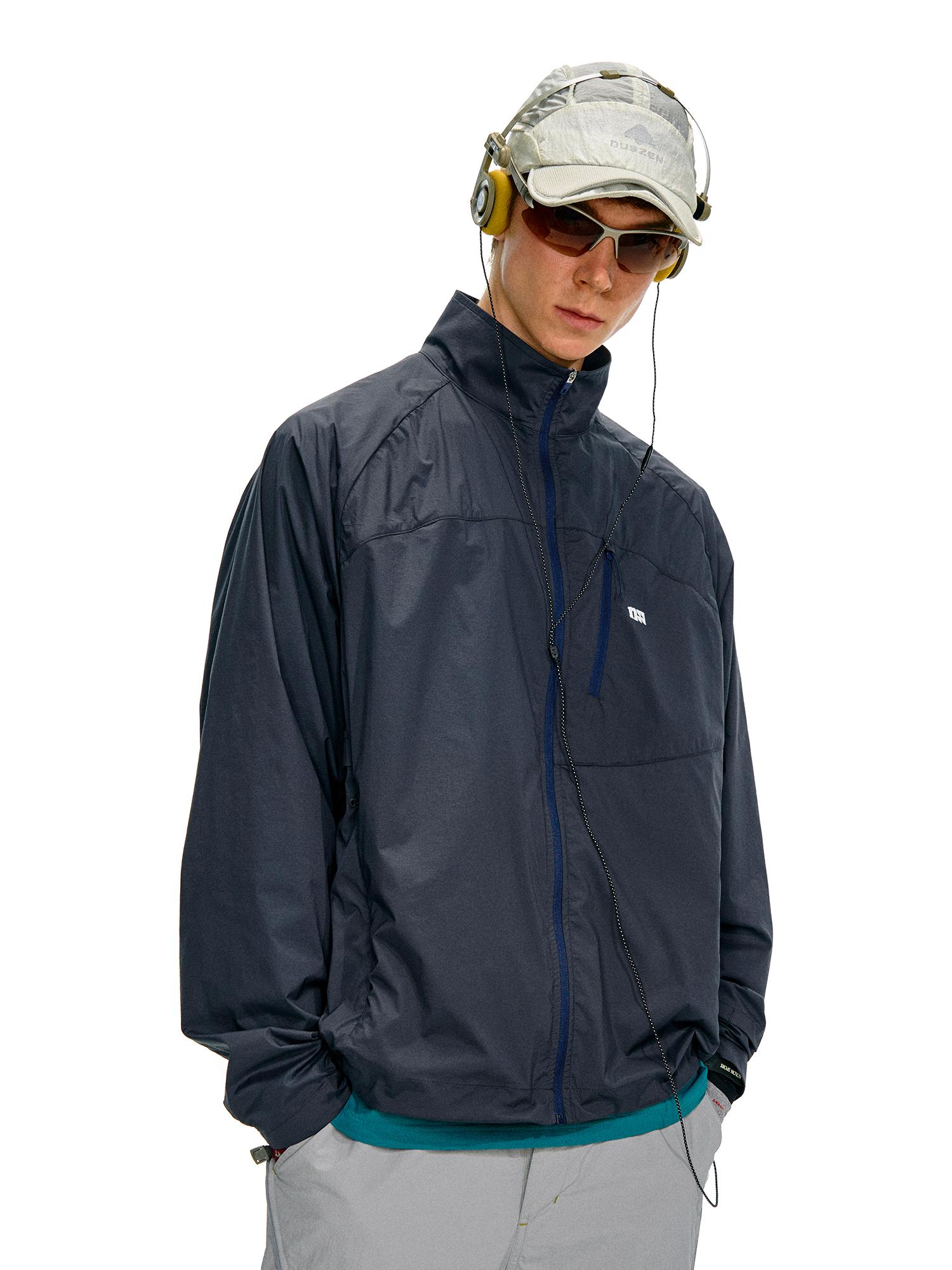 推荐商品：NOTHOMME 户外防风轻量石墨烯如影无氟防水自收纳可收纳三防立领夹克 24NOJK005 山岩灰