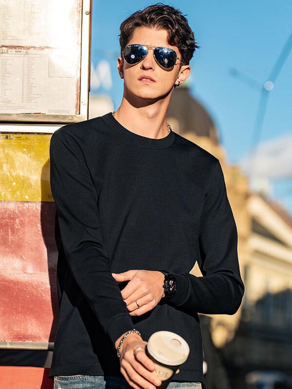 推荐商品：【佟大为同款】布先生 热胆保暖加厚半高领长袖套头T恤 KT01878 半高领/钢琴黑