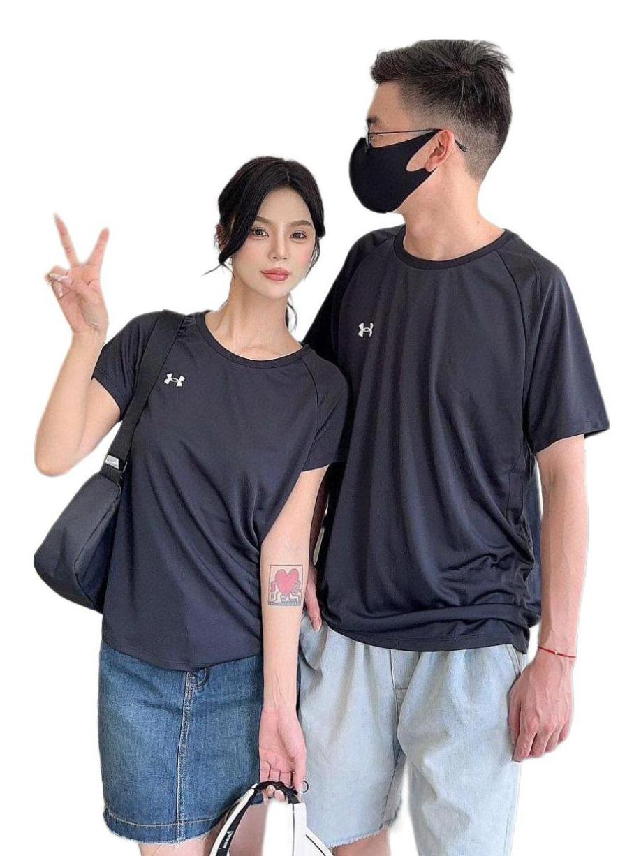 推荐商品：Under Armour/安德玛 纯色透气速干插肩袖圆领短袖T恤 21500140 黑