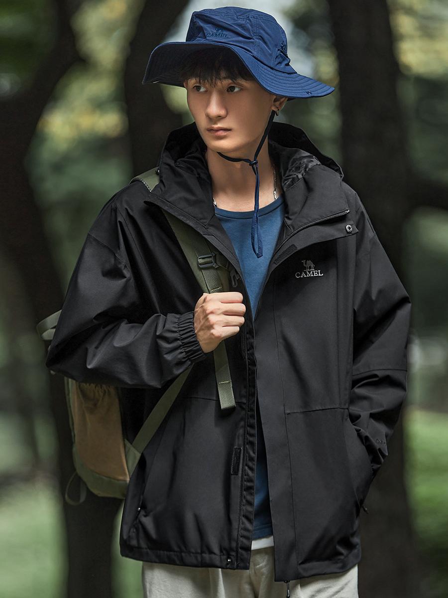 推荐商品：【段小薇同款】骆驼熊猫系列防风防水硬壳拼接连帽单层冲锋衣 AA12235456 幻影黑/单冲