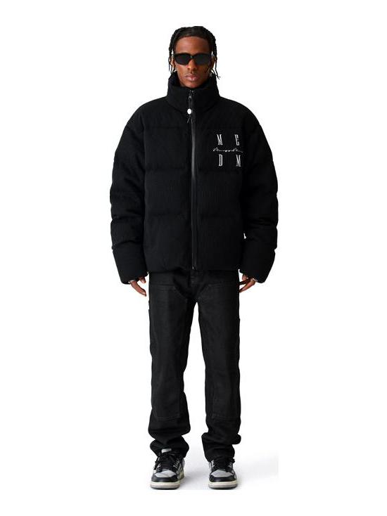 推荐商品：【彭于晏同款】MEDM 美式字母刺绣立领加厚保暖短款特殊纹理白鸭绒羽绒服 黑