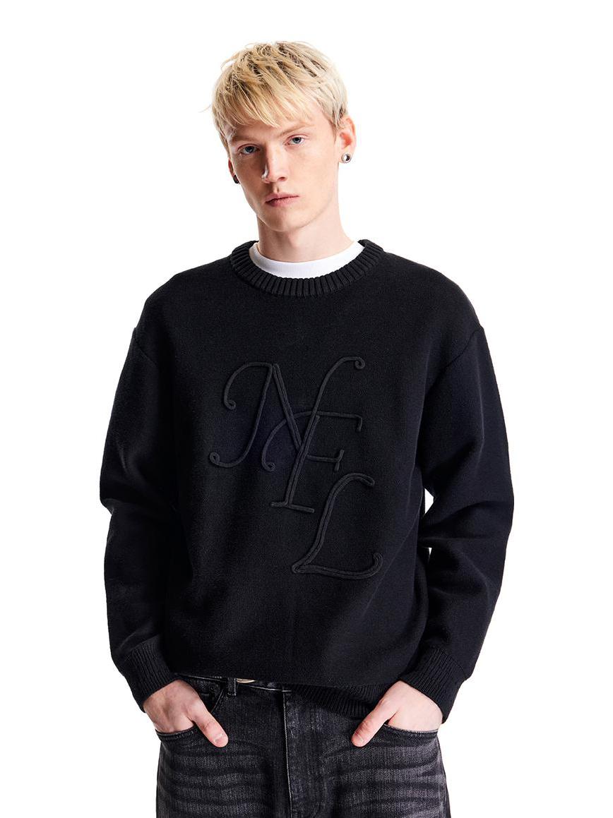 推荐商品：SEASONHIGH x NFL  联名立体字母亲肤圆领长袖毛衣 S24424002 幻影黑