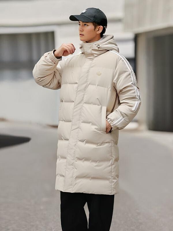 推荐商品：【吴艳妮同款】adidas Originals/三叶草 PUFFER加厚保暖三条纹拉链中长款羽绒服 JD3749 杏