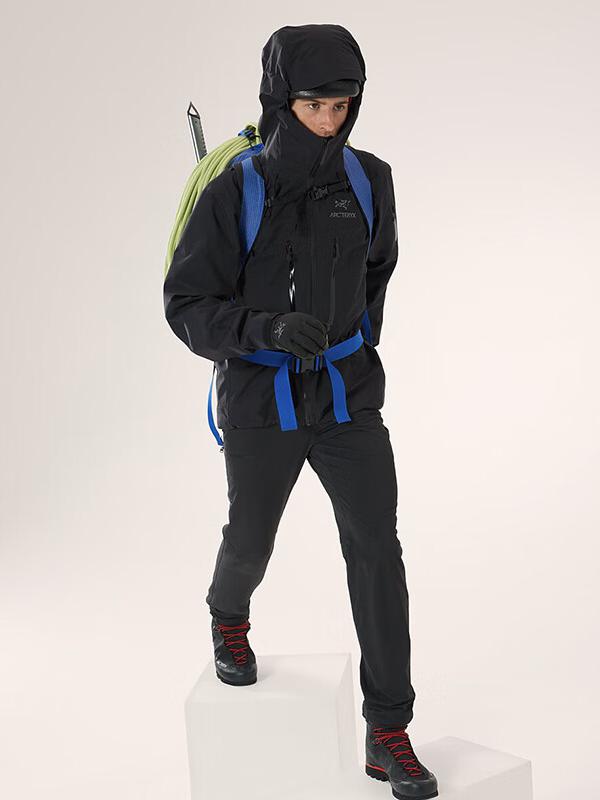 推荐商品：【伍嘉成同款】Arc'teryx/始祖鸟 ALPHA SV第7代 JACKET M攀冰攀岩系列Gore Tex高海拔远足防水耐磨硬壳冲锋衣 X000007555 黑/Black