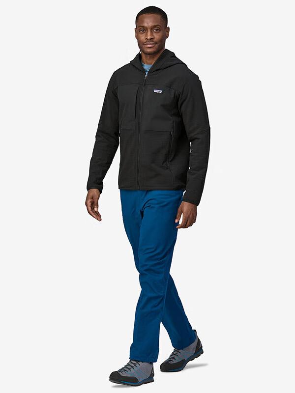 推荐商品：Patagonia/巴塔哥尼亚 R2系列 TechFace保暖防风防泼水耐磨透气连帽抓绒衣 83731 黑