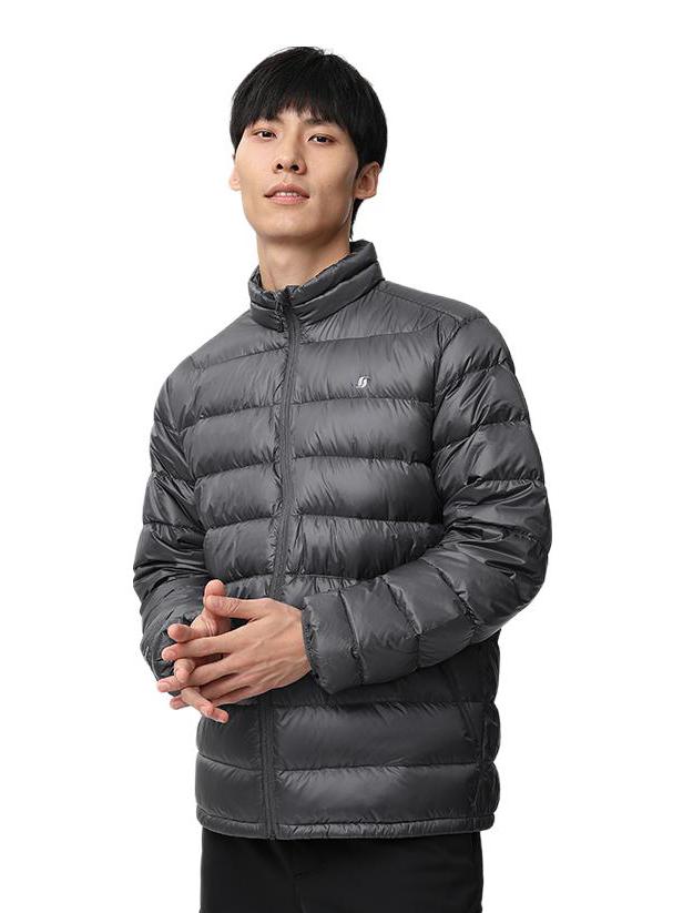 推荐商品：君羽 白鹅绒黑标认证中厚保暖立领羽绒服 D52081 深灰