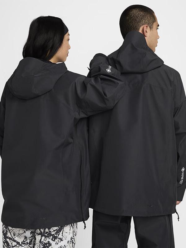 推荐商品：Nike/耐克 ADV 防风防水耐磨滑雪服 男女同款 FV8892 黑