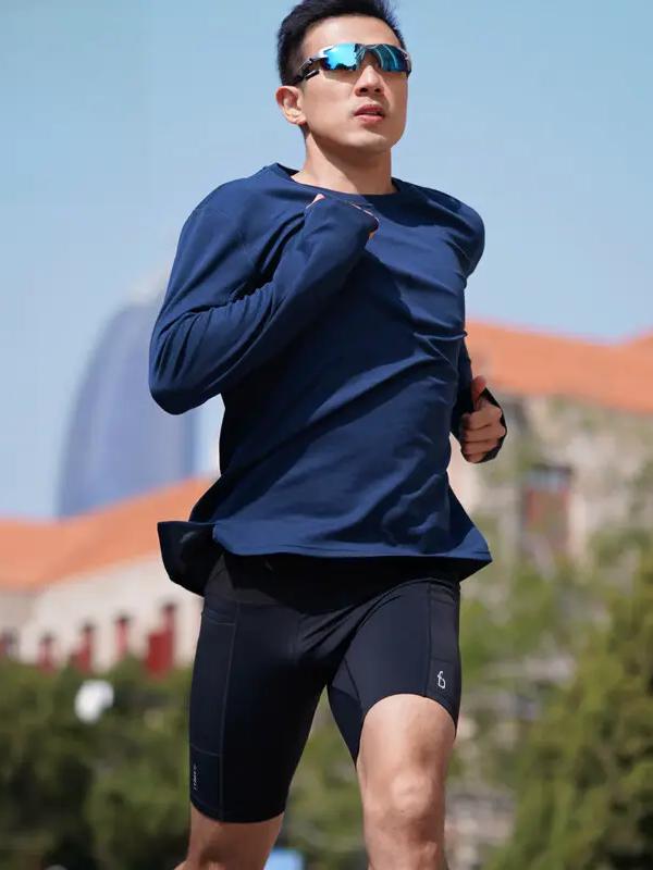 推荐商品：FlipBelt/飞比特 袋鼠系列马拉松竞赛修身轻压缩排汗中腰防磨半弹储物运动短裤 FBMCS1 黑