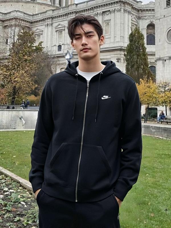 推荐商品：Nike/耐克童装 CLUB 拉链拼接开襟毛圈连帽刺绣卫衣 FN3885 黑