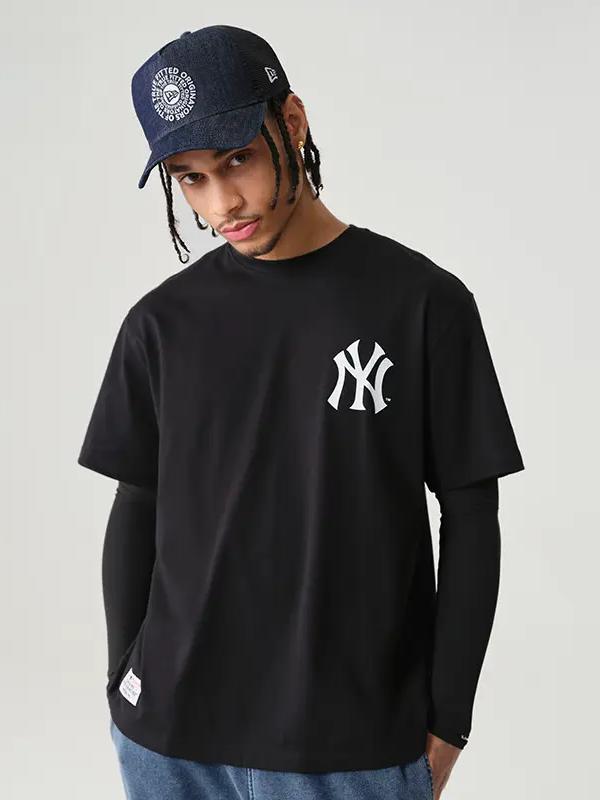 推荐商品：New Era/纽亦华 MLB系列 腰果花NY后背字母印花徽标透气套头圆领短袖T恤 14179141 13546490 黑/纽约洋基队