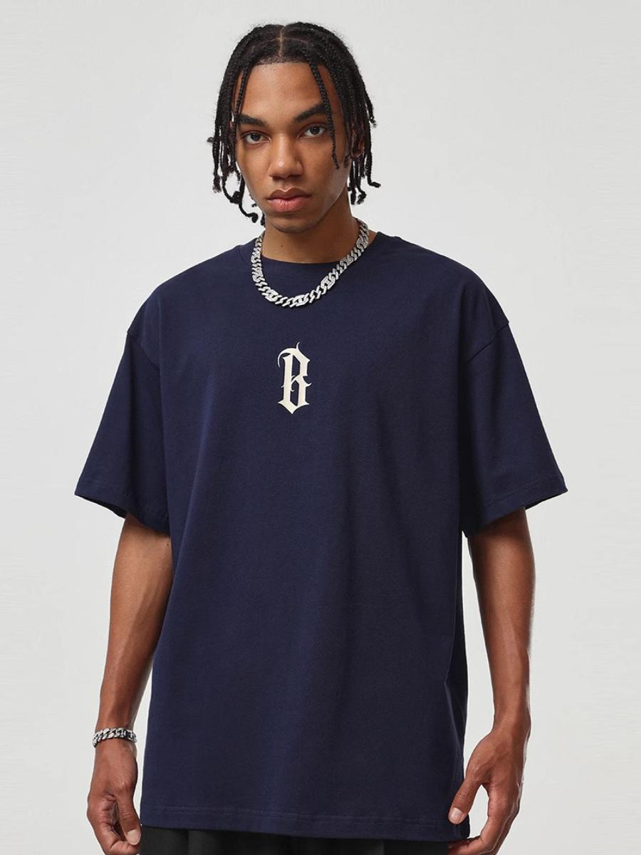 推荐商品：【边程同款】BONELESS B系列绒面字体LOGO发泡印花圆领短袖T恤 K1270 藏青