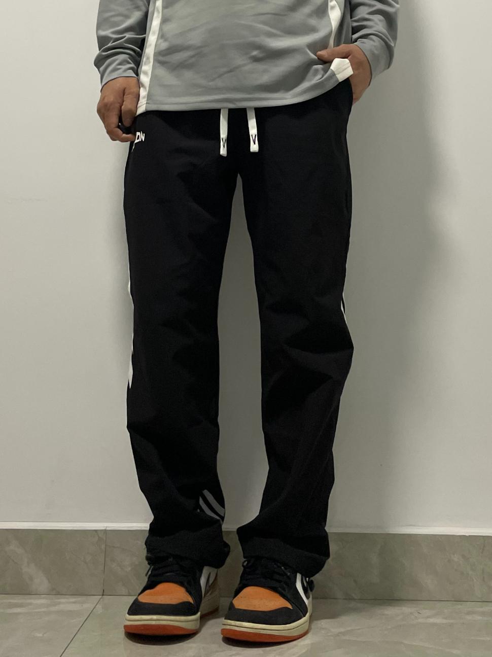 维动 系带冰丝吸汗透气更迭梭织冰感直筒遮肉轻薄款束脚九分裤美式运动长裤 V1348SZK 极夜黑