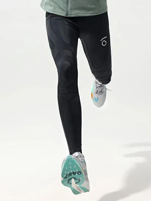 推荐商品：macondo 田径马拉松高弹速干吸湿压缩支撑分区透气防汗紧身裤 MF23Q1P003 黑