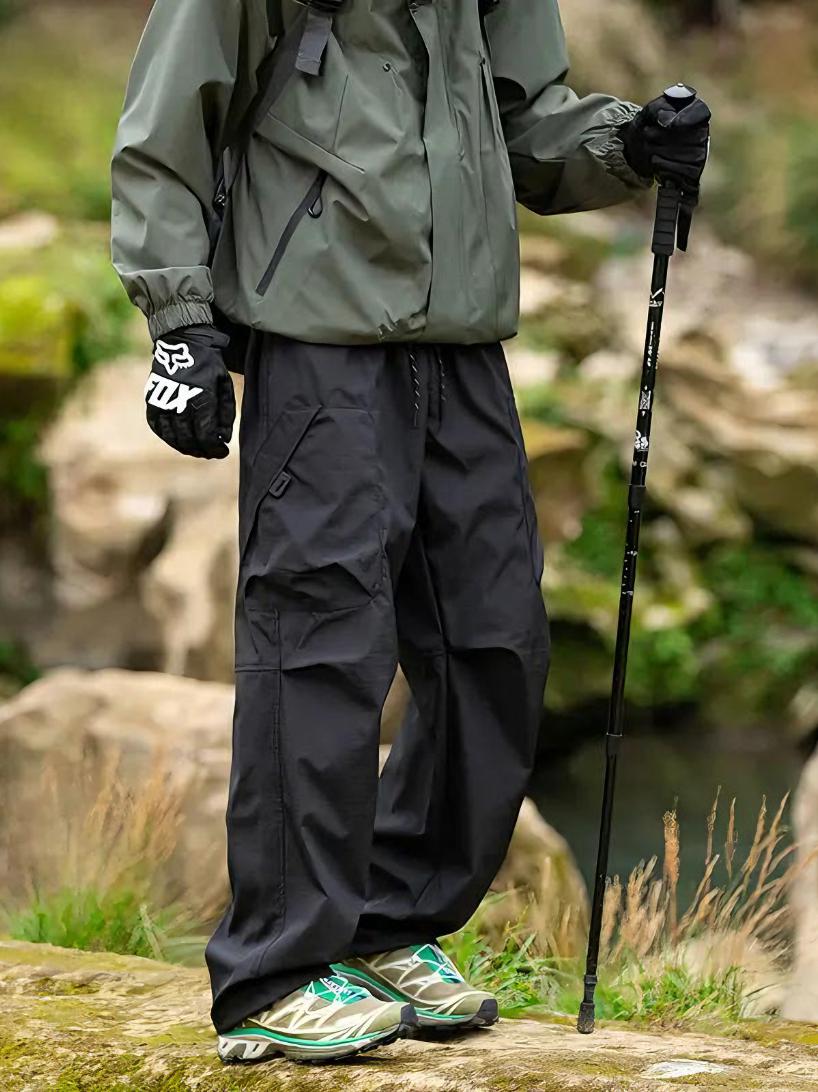 推荐商品：JEEP SPIRIT 科技防水加绒耐磨机能风冲锋裤 曜石黑