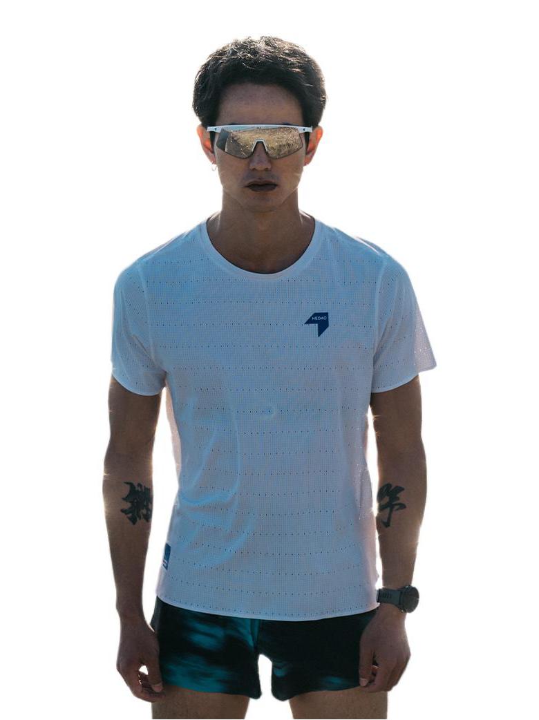 推荐商品：NEDAO/内道 透气速干网眼圆领轻量排汗爽感超轻风洞短袖T恤 G2BE2031 白