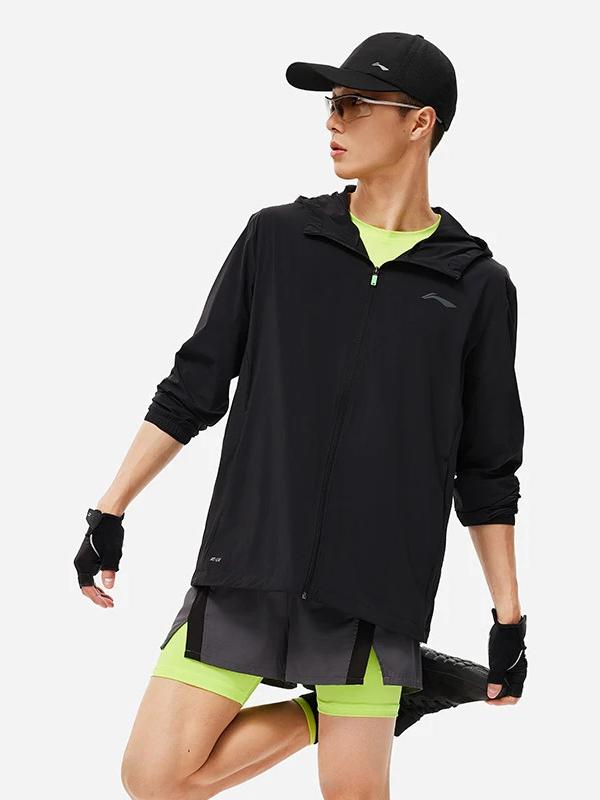 推荐商品：【雷军同款】李宁 全天候系列 凉感冰感防紫外线防风防泼水冰丝梭织UPF50+防晒衣 AFDU163 黑