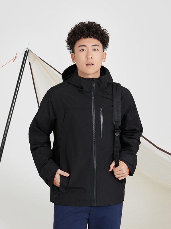 推荐商品：lafuma/乐飞叶 防水防风GORE-TEX冲锋衣 LMJA4CG85 黑