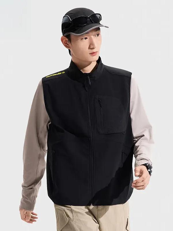 推荐商品：Li Ning/李宁 CF溯 拉链字母防泼水梭织外搭立领马甲 AMDV109 黑