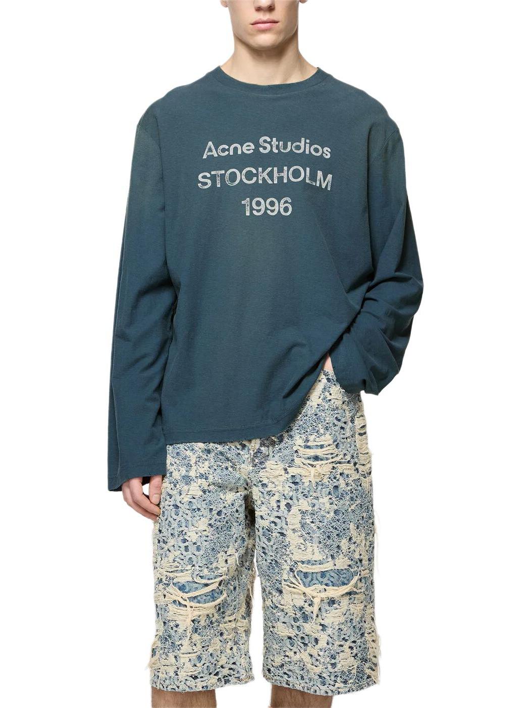 推荐商品：【田曦薇同款】Acne Studios 1996系列胸前字母印花图案做旧落肩套头圆领长袖T恤 CL0197 深蓝