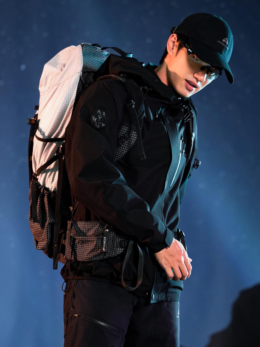 推荐商品：【林更新同款】拓路者 青鸟系列小个子进藏无缝压胶可拆卸三合一防水防风耐磨单冲冲锋衣 XHW523099 玄夜黑/单冲