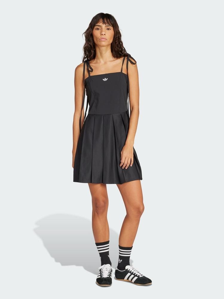 推荐商品：adidas Originals/三叶草 纯色褶皱透气吊带连衣裙 女装 JW0115 黑