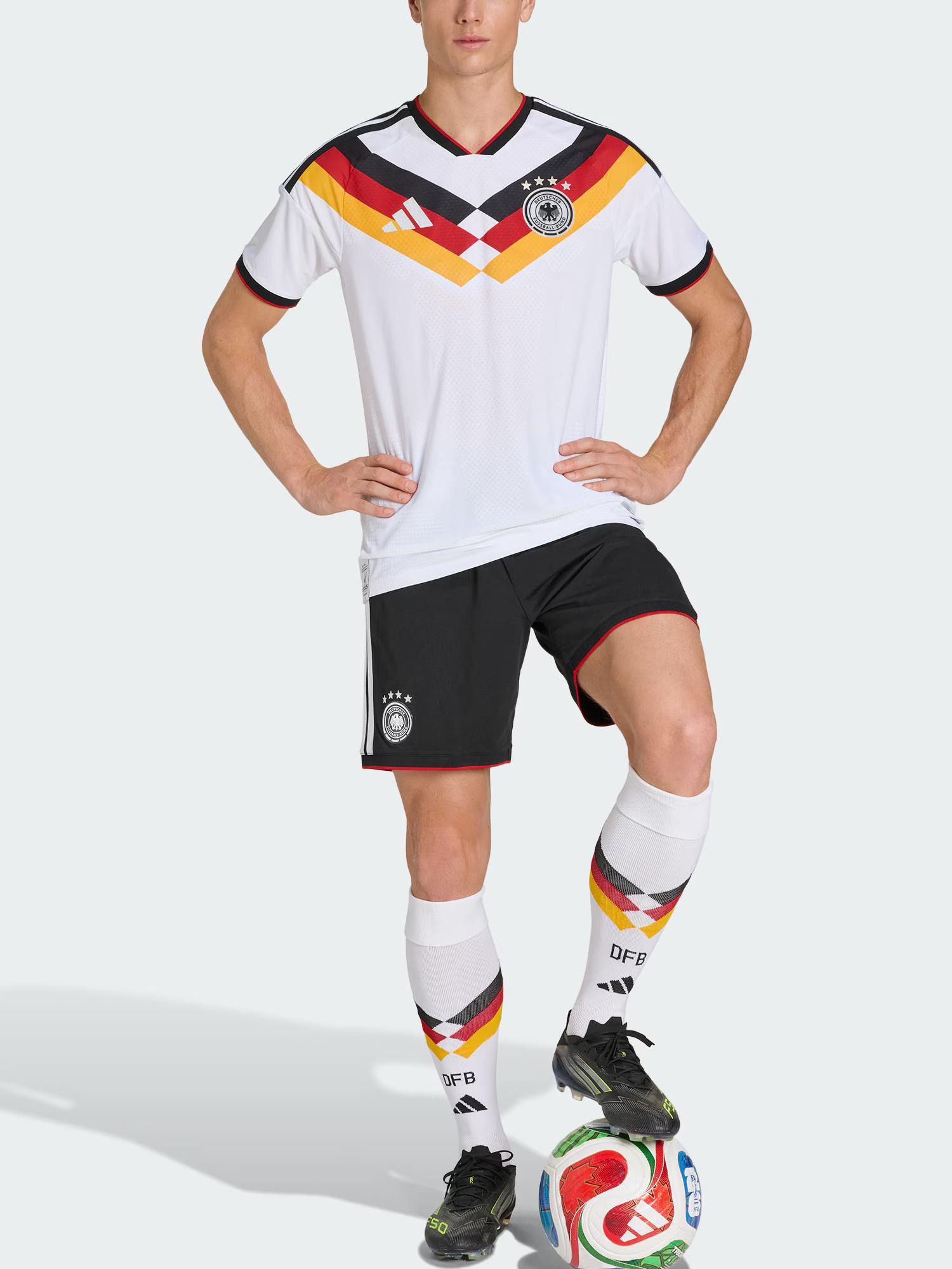 推荐商品：Adidas/阿迪达斯 德国队 足球服 白