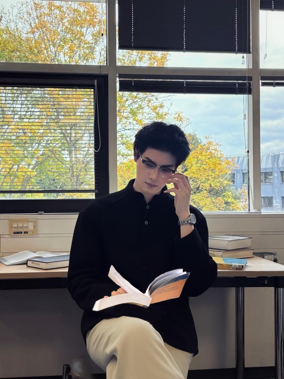 推荐商品：POPEYE/大力水手 半开衫重磅保暖亲肤打底翻领长袖卫衣 POP-DL-A094-W989-YC-10 黑