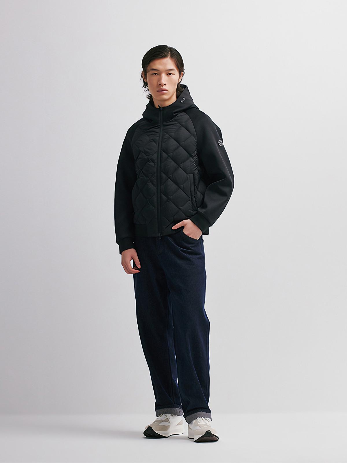 推荐商品：千仞岗 纯色柔软连帽保暖长袖羽绒服 Y299532Y 魔力黑