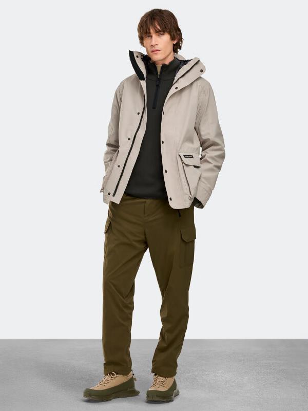 推荐商品：Canada Goose/加拿大鹅 Lockeport系列纯色连帽防风防寒长袖轻量单排扣夹克 2429m 石灰