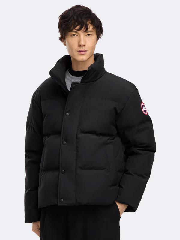 推荐商品：Canada Goose/加拿大鹅 徽标贴片落肩长袖羽绒服 3833M 黑