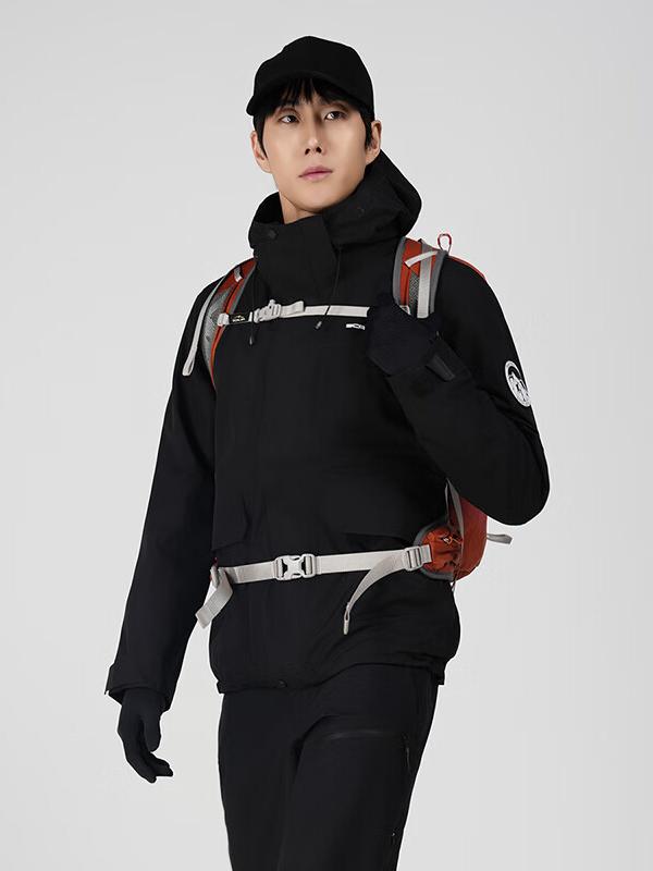 推荐商品：SCALER/思凯乐 纯色柔软透气耐磨连帽长袖冲锋衣 F2616132 黑