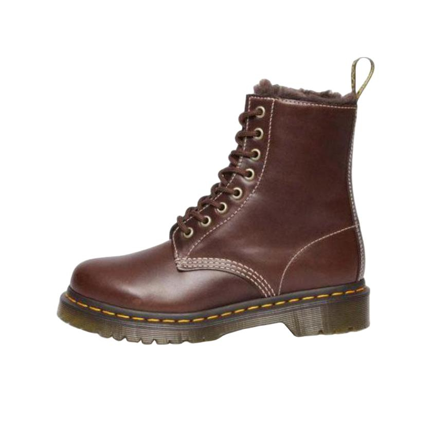 推荐商品：Dr.Martens 马汀博士 1460 英伦风 复古时尚 软皮光面 舒适保暖 百搭休闲 马丁靴 浅红棕