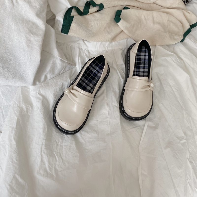 推荐商品：日系 jk 可爱 学院风 制服鞋 单鞋 奶白色