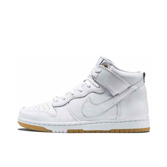 推荐商品：Nike Dunk CMFT 运动休闲鞋 防滑耐磨缓震支撑潮流简约百搭包裹性织物合成革 White Gum 白胶
