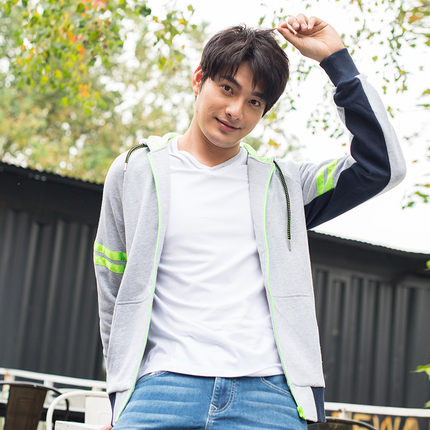 青春时尚！真维斯男士连帽外套61-121002