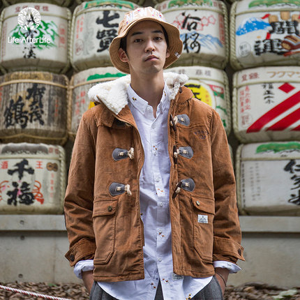 新低好货！Life After Life 男款灯芯绒牛角外套