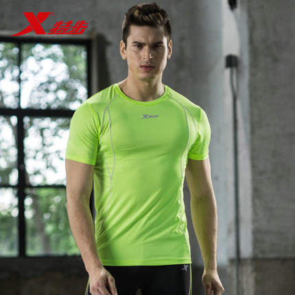 聚划算！特步男子运动T恤跑步综训健身弹性短袖！