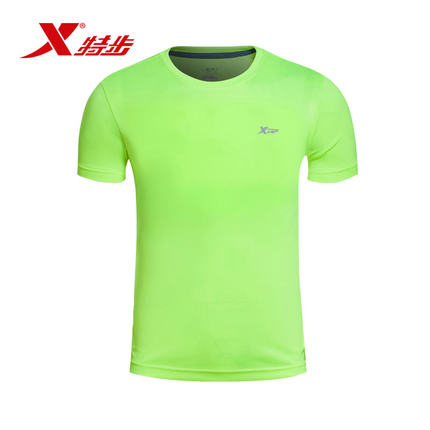 简洁大气！特步运动短袖T恤884229019103