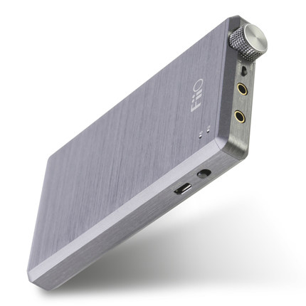 高品音质！FiiO飞傲E12A耳机功率放大器