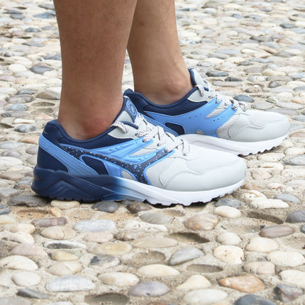 三色齐降！361度男子复古运动鞋671632249