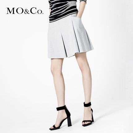 舒适简洁！MO&Co.摩安珂 裤高腰中长款修身褶皱大裤兜阔腿裤