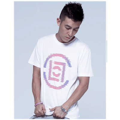 潮人必备!!CLOTtee Waving Logo Tee